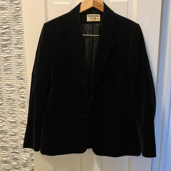 Cute Simple Vintage Velvet Blazer - Picture 1 of 8